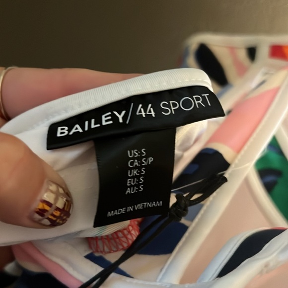 🛑 1 hour sale. Bailey 44, sports dress with detached shorts included, Small - Picture 4 of 9